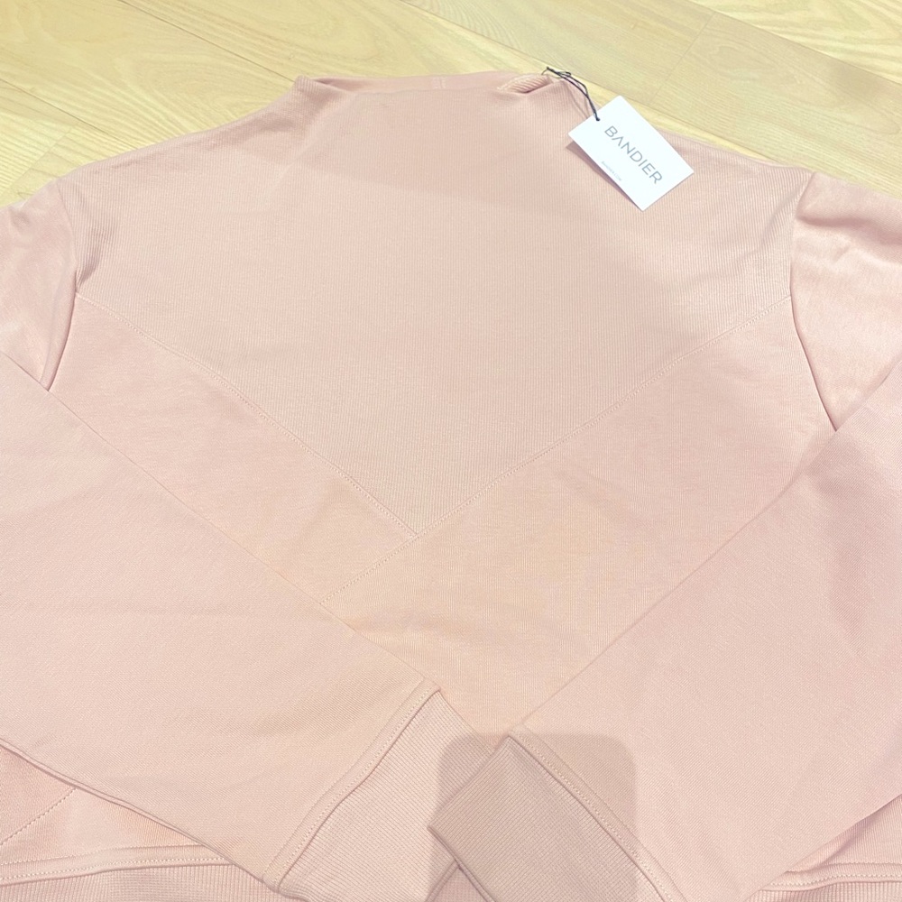 Brand NWT Bandier cropped sweatshirt